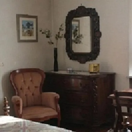 Due Passi Dalla Citta Bed & Breakfast *