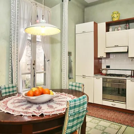 Due Passi Dalla Citta Bed & Breakfast *