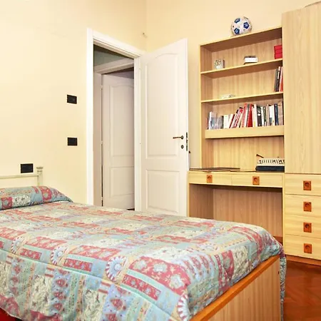 Due Passi Dalla Citta Bed & Breakfast *